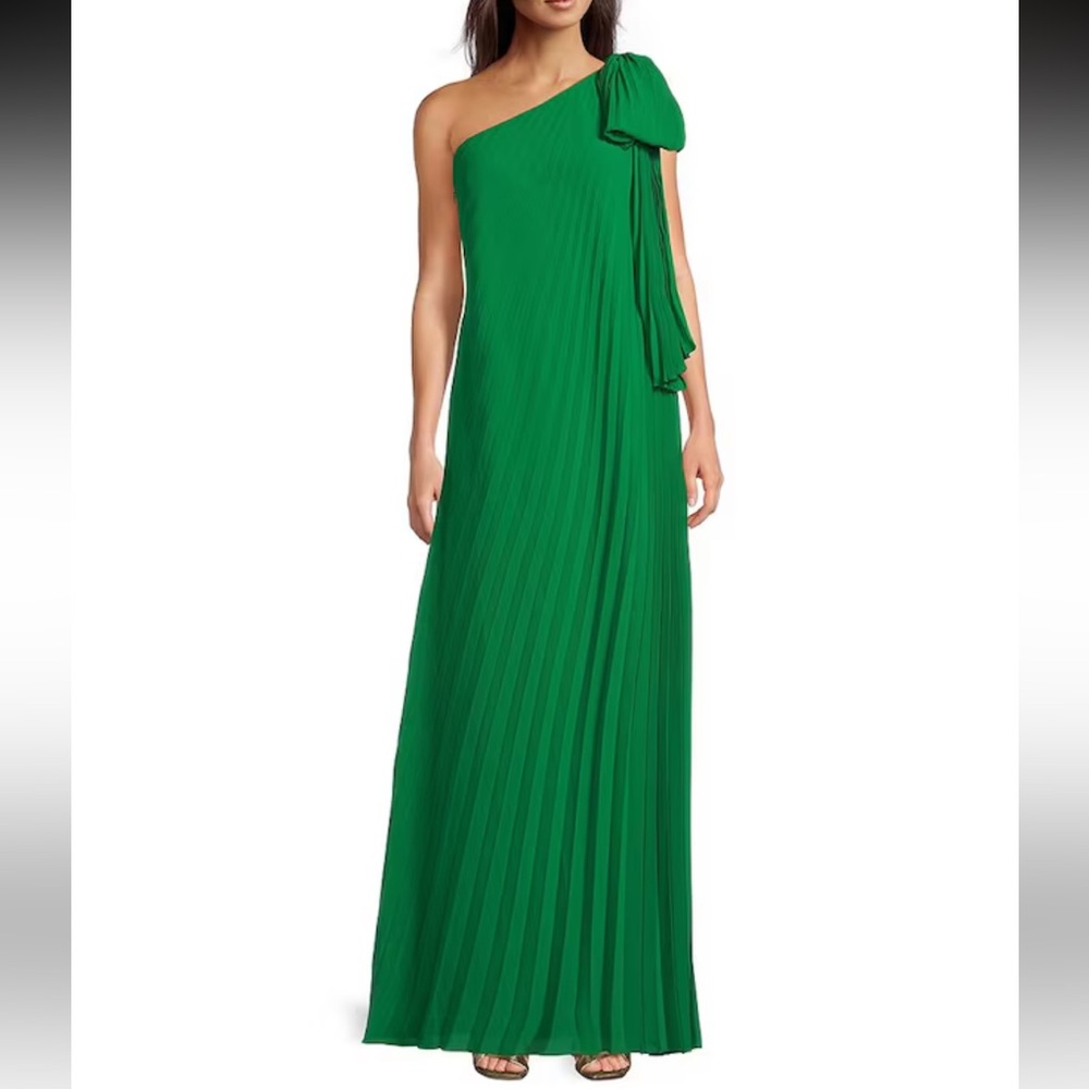 Badgley Mischka Vibrant Green One-Shoulder Gown